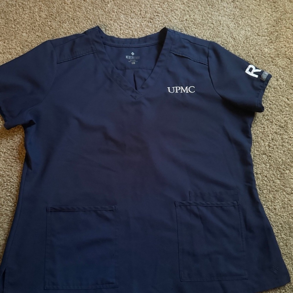 Med Couture Women's Navy scrub